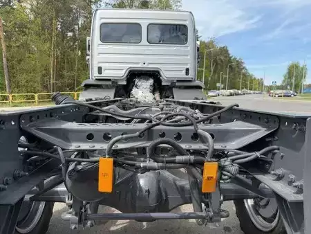 Miscelaneo 2014 Mercedes-Benz ATEGO 1324 4x4 chassis (11)