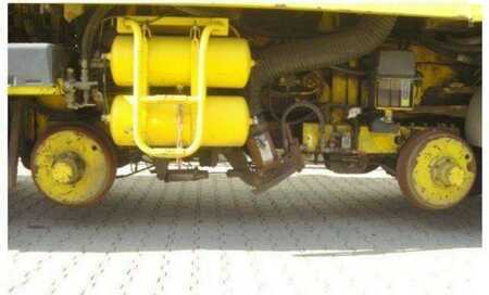 Other 1997 Mercedes-Benz SK 1820 4x2 Schienenreinigungs Kehrmaschine RAIL (2)