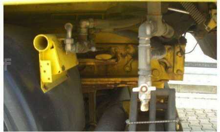 Other 1997 Mercedes-Benz SK 1820 4x2 Schienenreinigungs Kehrmaschine RAIL (7)