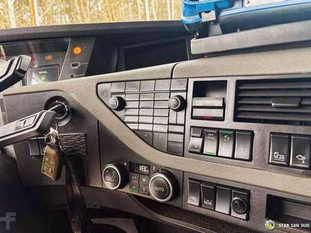 Övrigt 2015 Volvo FH 550 8x2 HMF 8520 FLY JIB Winch Crane Euro 6 (16)