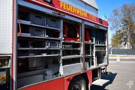 Sonstige 2005 MAN 4x4 Firetruck Feuerwehr DOKA Expedition Camper (9)