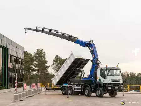 Miscelaneo 2010 Iveco TRAKKER 450 8x8 PM 85SP Crane Kipper Tipper (1)
