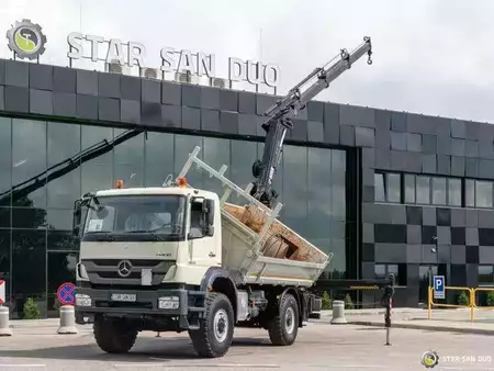 Sonstige 2012 Mercedes-Benz AXOR 1833 4x4 HIAB 166 Crane Kipper (1)