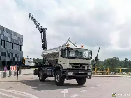 Sonstige 2012 Mercedes-Benz AXOR 1833 4x4 HIAB 166 Crane Kipper (7)
