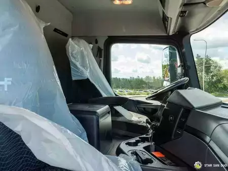 Övrigt 2015 Mercedes-Benz Mercedes Arocs 26.40 6x4 Palfinger PK 24001 Cran (17)
