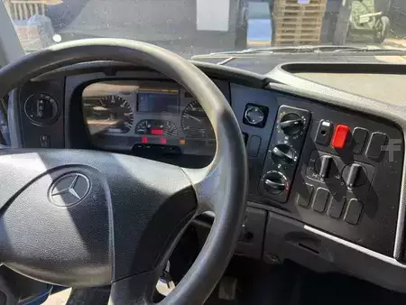Annet 2009 Mercedes-Benz AXOR 1824 4x4 PALFINGER PK 8500 Crane Kran (14)
