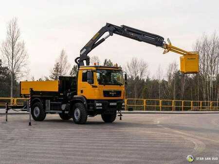 Andet 2009 MAN TGM 18.340 4x4 PALFINGER PK 20002 CRANE BASKET (2)