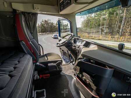 Sonstige 2016 Volvo FH 500 6x2 HMF 3220-K5 HDS Crane Euro 6 (14)