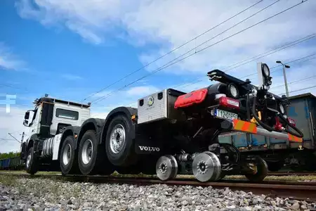 Egyéb 2021 Volvo NEW FMX 8x4 RAIL ROAD SCHIENEN TWO WAY (3)