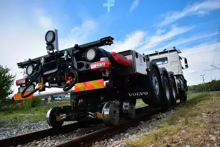 Egyéb 2021 Volvo NEW FMX 8x4 RAIL ROAD SCHIENEN TWO WAY (5)