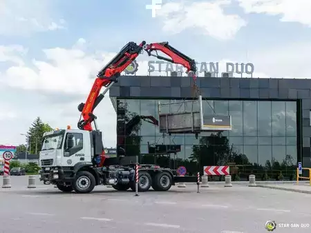 Miscelaneo 2007 Iveco TRAKKER 450 6x4 PALFINGER PK 44002 Crane Tracto (1)