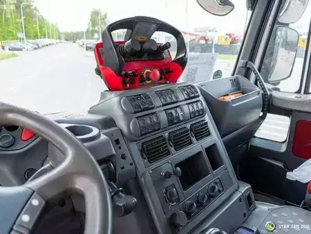 Miscelaneo 2007 Iveco TRAKKER 450 6x4 PALFINGER PK 44002 Crane Tracto (18)