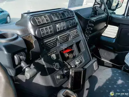 Pozostałe 2008 Iveco TRAKKER 450 8x8 HIAB 800E-7 FLy Jib Winch Crane (16)