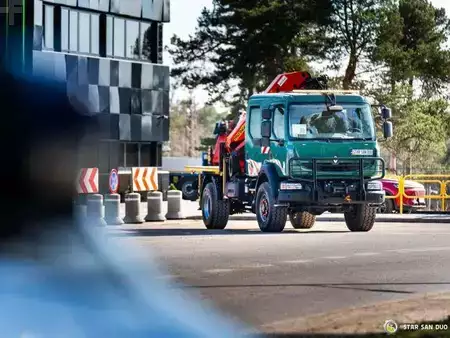 Miscelaneo 2008 Renault MIDLUM 240 DXI 4x4 Palfinger PK23002 Crane (10)