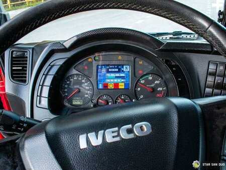 Övrigt 2013 Iveco STRALIS 460 6x4 HMF 4020-K5 Fly Jib Crane (14)