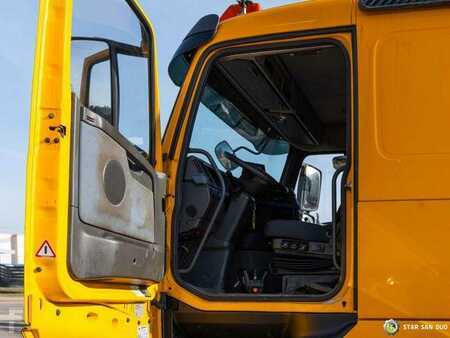 Volvo FH 400 8x2 HIAB 600E-7 FLY JIB Crane Kran