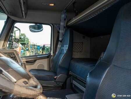 Volvo FH 520 8x2 PALFINGER PK 100002 HDS Fly Jib Cran