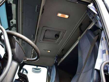Sonstige 2008 Volvo FH 520 8x2 EFFER 850 Fly Jib Winch 5th (19)