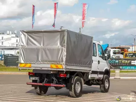 Overige 2011 Iveco Daily 55S17 4x4 DOKA 7 seats Webasto (7)