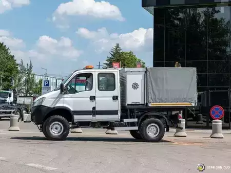 Pozostałe 2013 Iveco DAILY 55S17W 4x4 DOKA Camper Dubel (12)