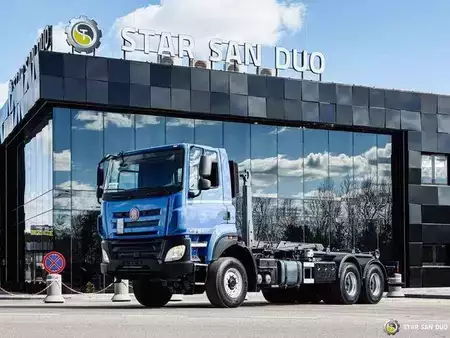 Miscelaneo 2015 Tatra T158 PHOENIX 6x6 Euro 6 (3)