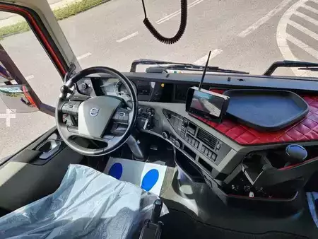 Ostatní 2020 Volvo FH 540 6x2 HMF 5020-K6 Fly Jib Tractor 5th whee (19)