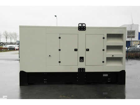 Power Generator 2016 Volvo 654 kVA (2)