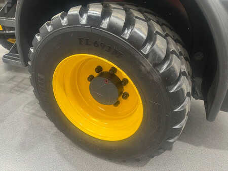 Kolové nakladače 2025 Komatsu WA80M-8E0 DEMO (11)