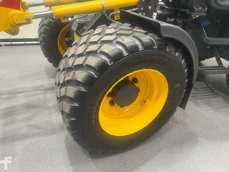 Kolové nakladače 2025 Komatsu WA80M-8E0 DEMO (12)