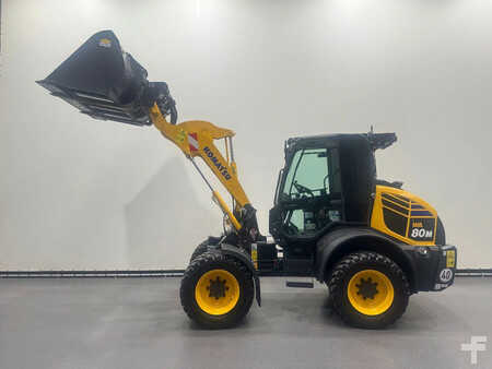 Kolové nakladače 2025 Komatsu WA80M-8E0 DEMO (22)