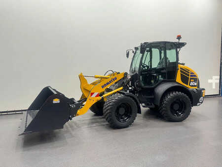 Kolové nakladače 2026 Komatsu WA80M-8E0 NIEUW (2)