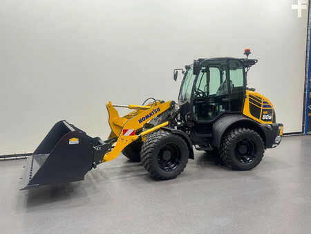 Kolové nakladače 2026 Komatsu WA80M-8E0 NIEUW (3)