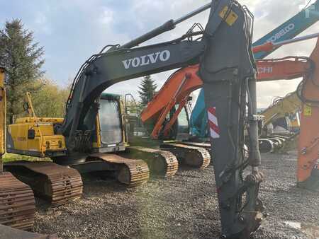 Escavadora de rastos 2004 Volvo EC180B (3)