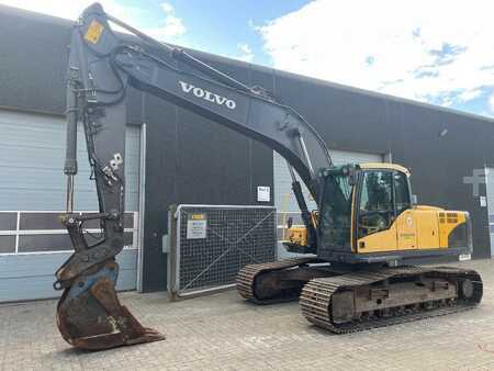Lánctalpas kotrógép 2011 Volvo EC210CL (1)
