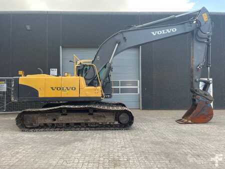 Lánctalpas kotrógép 2011 Volvo EC210CL (3)