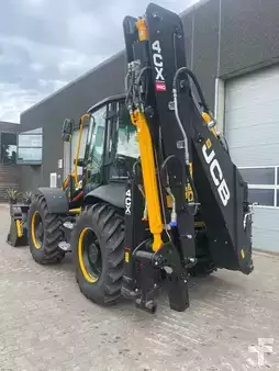 Rigid Backhoe Loader 2026 JCB 4CX PRO (2)