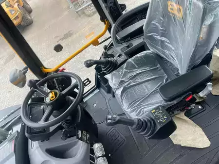 Rigid Backhoe Loader 2026 JCB 4CX PRO (4)