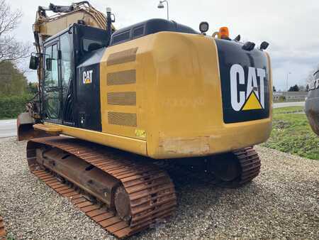 Escavadora de rastos 2016 Caterpillar 323FL (2)