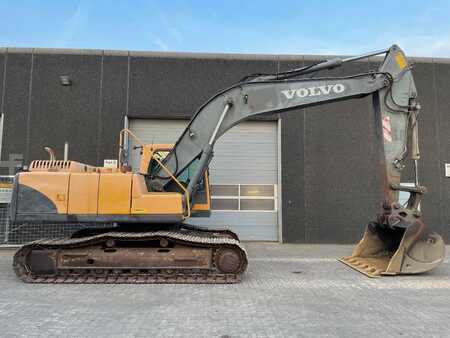 Hydraulic Excavators 2002 Volvo EC240B (3)