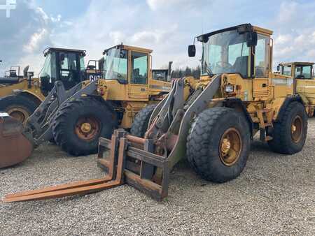 Carregadeira de rodas 1999 Volvo L70C (1)