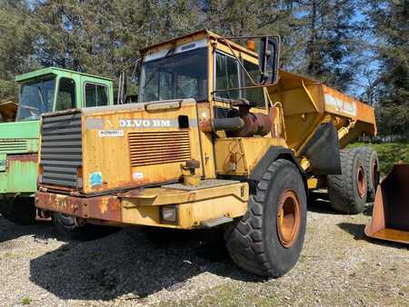 Dumpers articulados 1996 Volvo A25C (1)