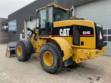 Kolové nakladače 2003 Caterpillar 924G (2)
