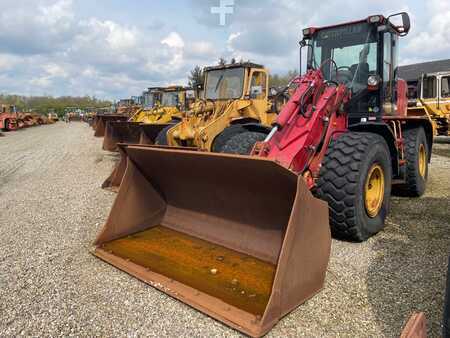 Carregadeira de rodas 2003 Caterpillar 924G (1)