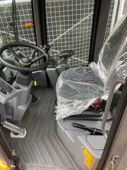 Kompaktikuormaajat 2023 Volvo L30GS / HS (4)