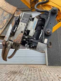 Starrer Baggerlader 2022 JCB 4CX Pro rotortilt (5)