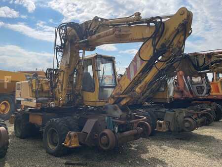 Excavadoras de ruedas 1994 Liebherr A900ZW Bane / Rail / Bahn (4)