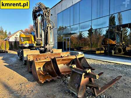 Pelle sur pneus 2010 Mecalac 714 MW (13)