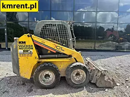 Mini-carregadeira 2013 Wacker Neuson 701S (2)