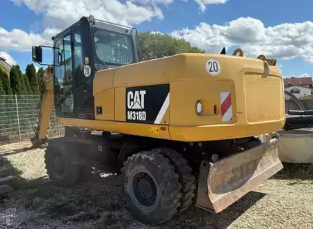 Escavadora de rodas 2013 Caterpillar M318D VAH (1)