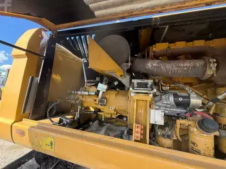 Escavadora de rodas 2013 Caterpillar M318D VAH (5)